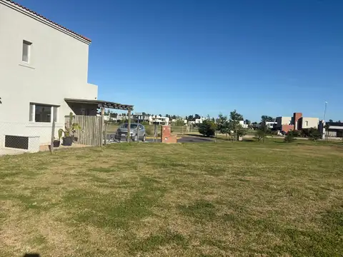 Terreno en Venta 34  mts Fondo