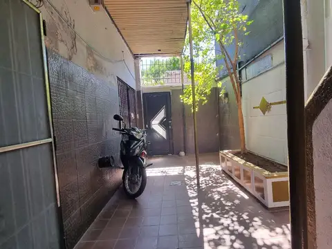 Depto Tipo Casa en Venta al Este