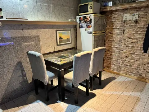 Depto Tipo Casa en Venta de 5 ambientes