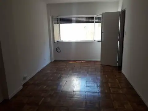 Avenida Pueyrredón 1700