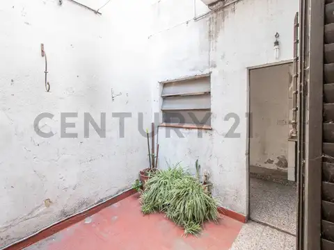 Lafuente 100, Piso 0