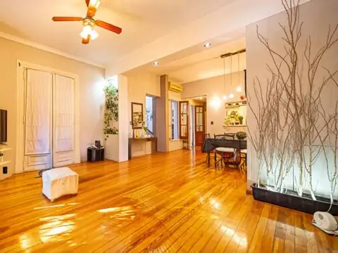 Depto Tipo Casa en Venta de 4 ambientes