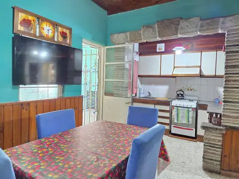 Casa 3 dorm. con parque y cochera - Apta crédito