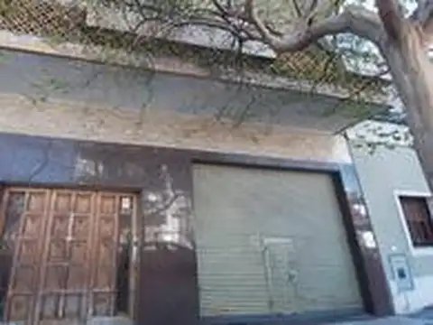 Zuviria e/ Lautaro y Avenida Coronel Esteban Bonorino