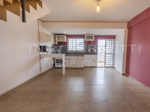 Avenida Albarellos 3100, Piso 1