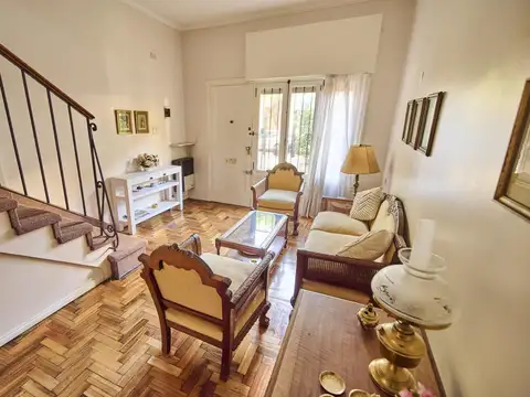 Depto Tipo Casa en Venta en San Isidro Centro, USD 250.000