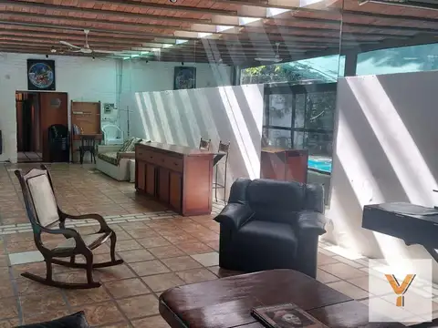 Casa en Alquiler en Constitución, USD 2.500