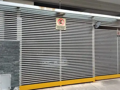 Venta de cochera en Olivos