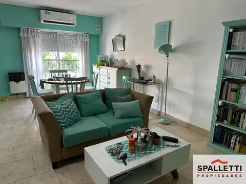 Departamento en venta de 1 dormitorio c/ cochera en Ramos Mejía