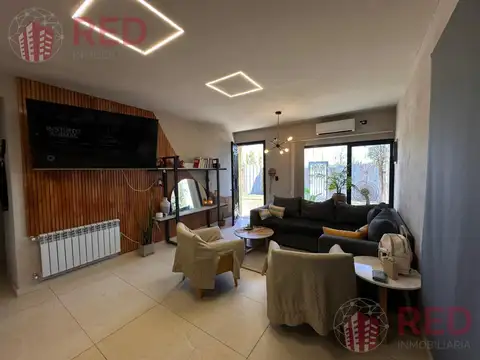 Vende Casa en Cipolletti Barrio Los Nogales