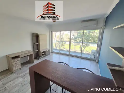 Oportunidad 2 Ambientes con Cochera. Al Frente - 42 m² Totales. Caseros Centro