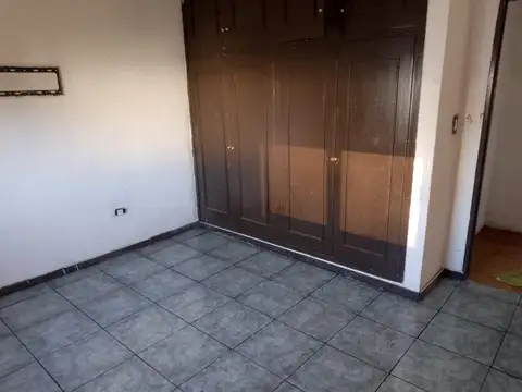 Depto Tipo Casa en Alquiler en La Plata, $ 490.000