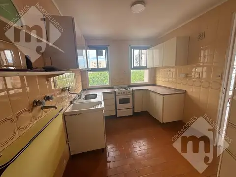 Departamento en Alquiler con 1 cocheras