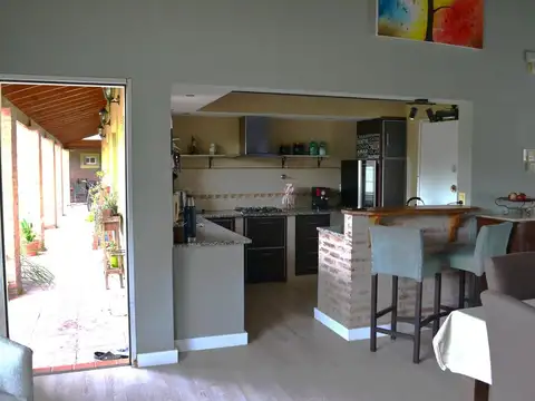 Casa Quinta en Cardenal Amarillo 341