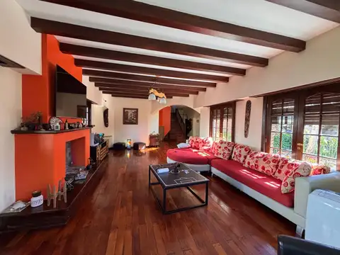 Florisbelo Acosta 5900