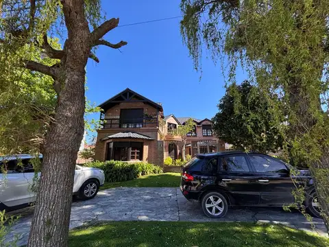 Casa en Venta de 5 dormitorios