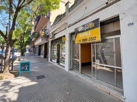 LOCAL 36m² CON OFICINA / DEPÓSITO - SEGUROLA Y JONTE - MONTE CASTRO - ALQUILER