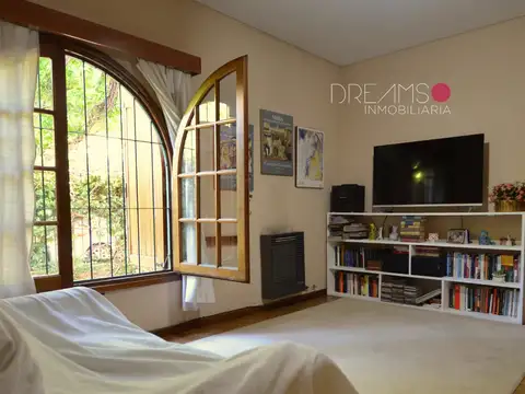 Casa 7 ambientes con 3 baños