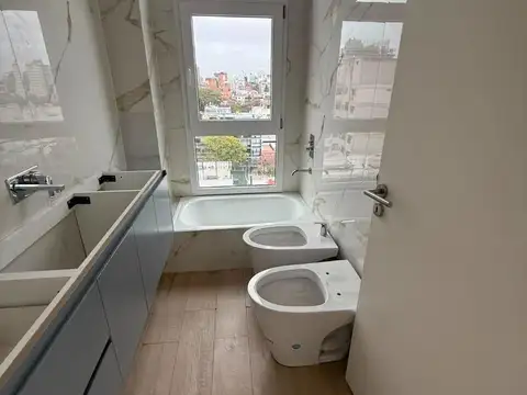 11 De Septiembre De 1888 2900, Piso 8°