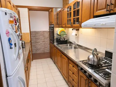Casa 7 ambientes con 1 baño