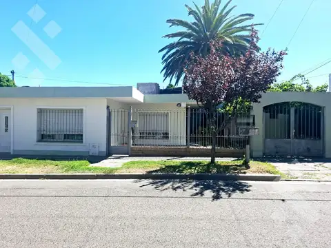 VENTA CASA 2 DORM.   DPTO 1 DORM. - B° VILLA FARREL, NEUQUÉN CAPITAL