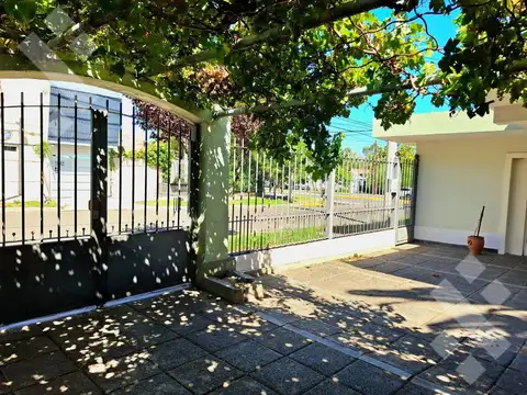 Casa en Venta en Neuquén, USD 255.000