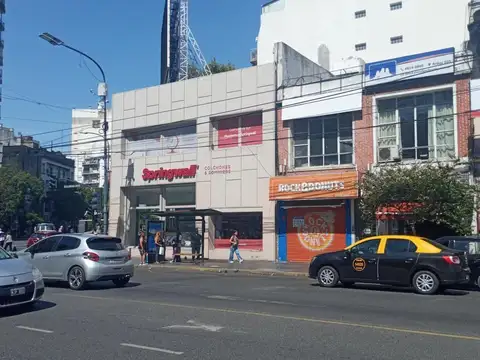 VILLA CRESPO: Oficina en Alquiler en excelente cuadra Comercial