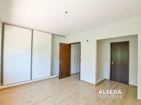 Departamento 4 ambientes con 3 baños