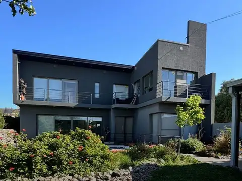 VENTA CASA DE CATEGORÍA EN ESPERANZA