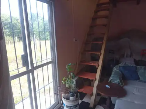 Casa 2 ambientes con 1 baño