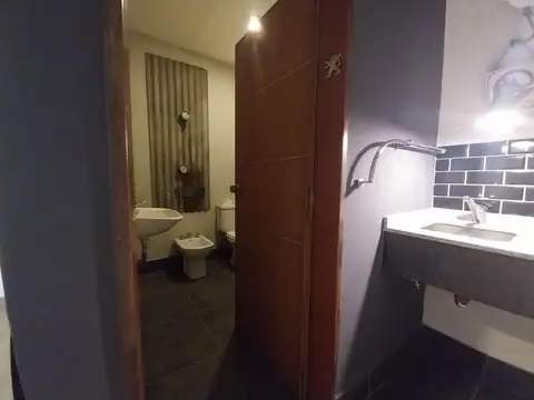 LOCAL CON RENTA KIOSCO + COMIDAS AL PASO (+ CUOTAS)