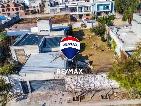 CASA 3 DORMITORIOS B PORTAL DE LESSER ZONA NORTE