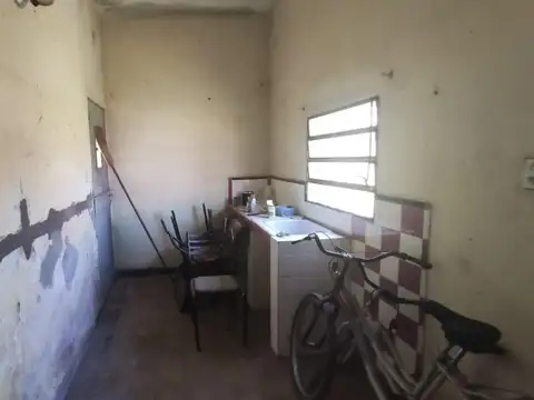 Venta | Casa | 2 Dormitorios | Amplio terreno | Cap Bermúdez | Bo. Villa Cassini