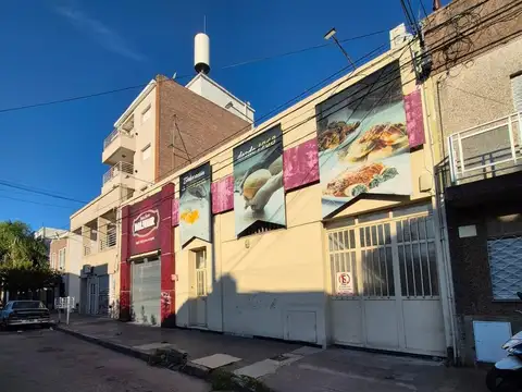 Local en Venta Via Pública