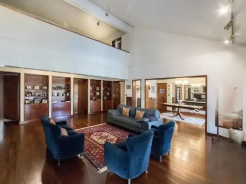 Casa en Venta de 5 dormitorios
