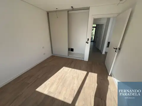 Casa en Alquiler con 1 cochera