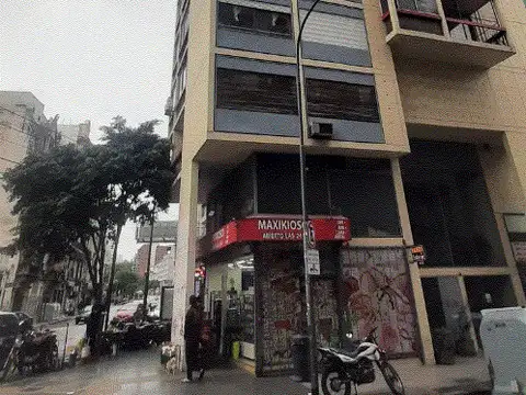 DEPARTAMENTO DE 2 AMB APTO PROFESIONAL  LARREA A MTS AV CORDOBA FACULTADES EXTERNO MUY LUMINOSO