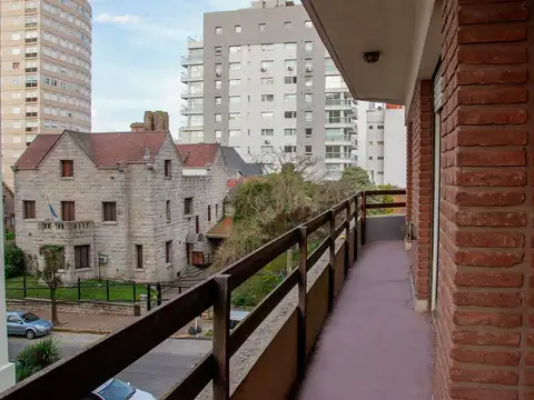 VENTA DEPARTAMENTO 4 AMBIENTES VISTA AL MAR