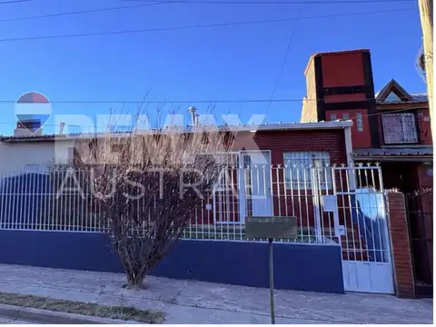 Casa tres dormitorios