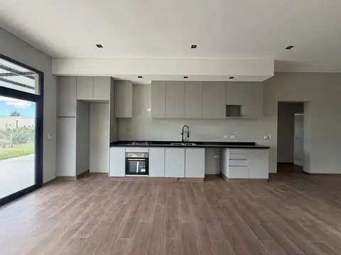 Casa en Venta al Este
