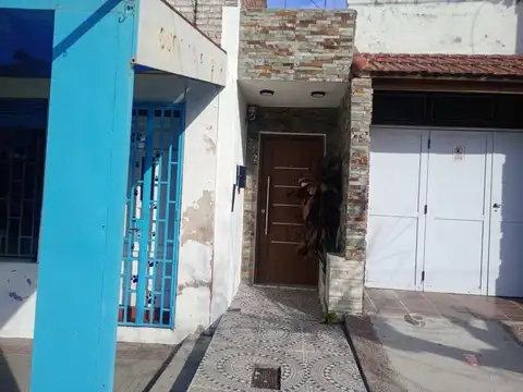 Casa de 3 dormitorios en zona 5 esquinas, Paraná