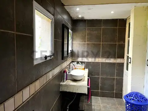 13 bis entre 635 y 637 5100