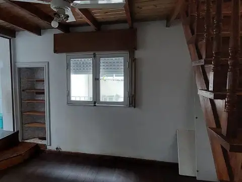 Depto Tipo Casa en Venta de 4 ambientes