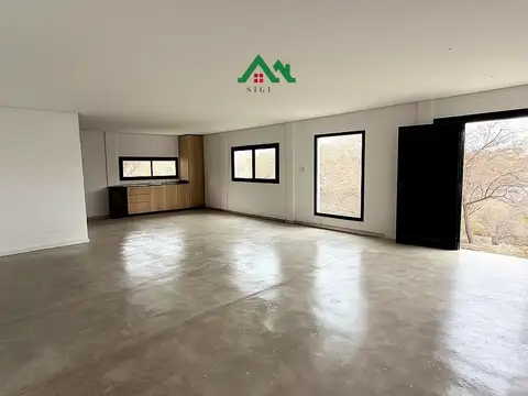 Casa en venta de 4 dormitorios con gran terreno en Molino de Viento – Mendiolaza APTA CRÉDITO