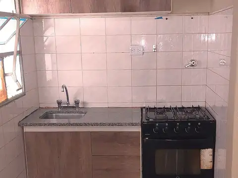 Benjamín Franklin 200, Piso 1