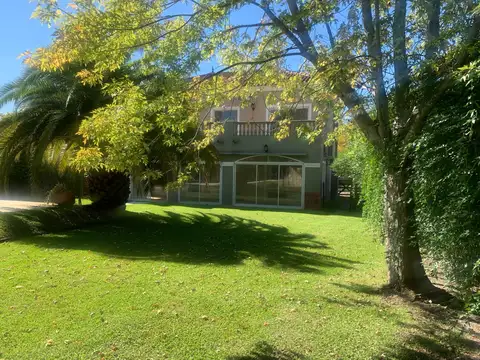 Casa en Venta de 5 dormitorios