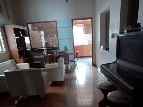 Francisco Narciso De Laprida 4700