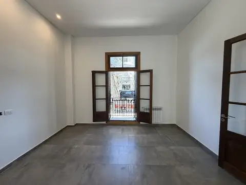 Casa 7 ambientes con 3 baños