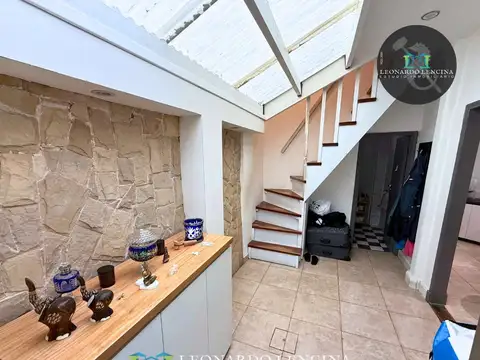 Depto Tipo Casa 4 ambientes con 2 baños