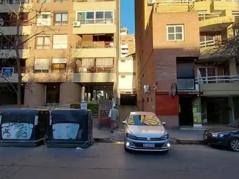 Cochera en venta en Nueva Córdoba